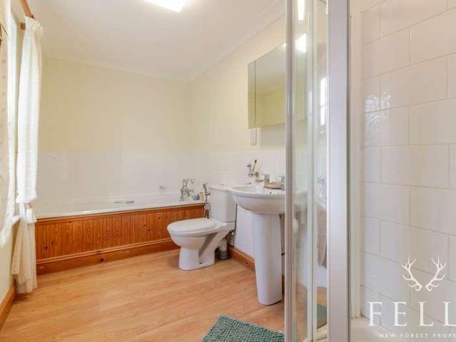 House for sale in Ringwood, Ashurst Bridge