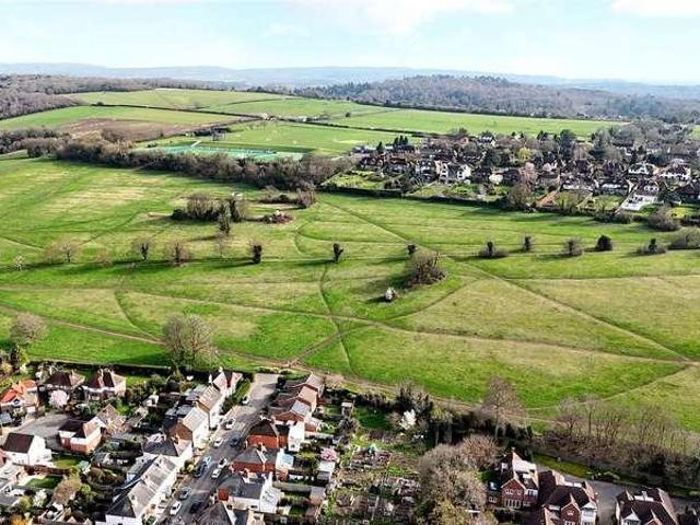 House for sale in Boxgrove, Westborough