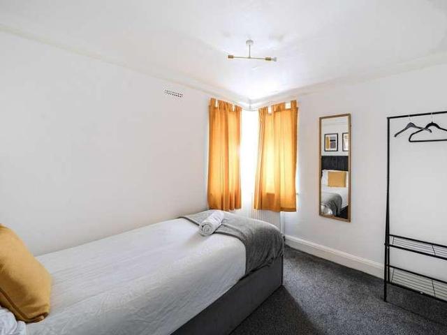 House for sale in London Borough of Brent, Greater London