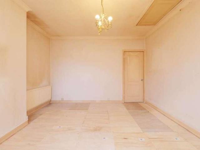 House for sale in Gateside, Scotland