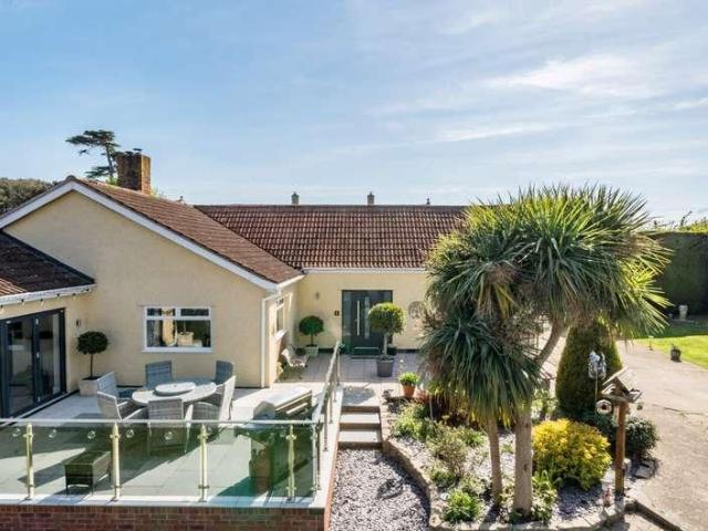 House for sale in Chedzoy, Somerset