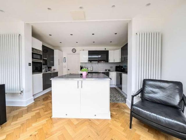 House for sale in Key Street, Suffolk