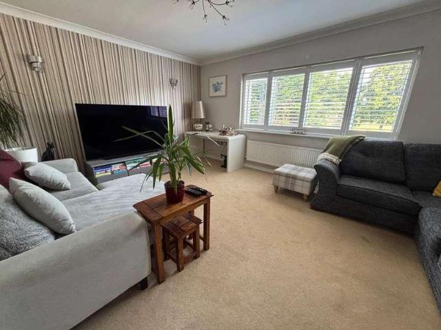 House for sale in Five Acres, Hertfordshire