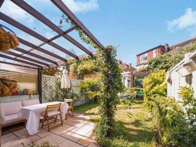House for sale in London Borough of Lewisham, Greater London