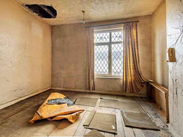 House for sale in Purston Jaglin, West Yorkshire