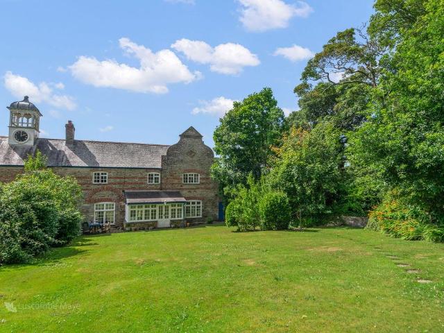 House for sale in Membland, Strode