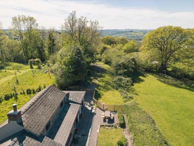 House for sale in Bromsberrow Heath, Gloucestershire