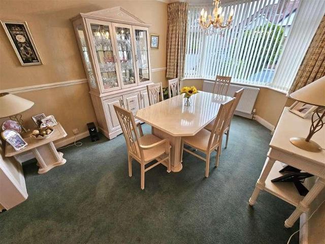House for sale in Solihull, Ulverley Green