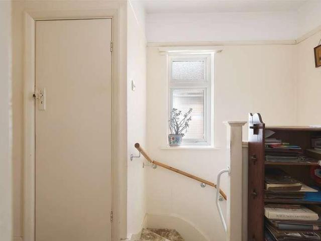 House for sale in Pachesham Park, Surrey