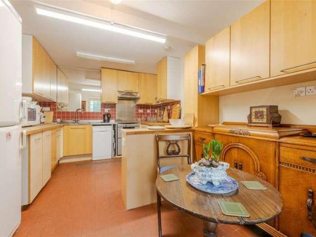 House for sale in Bromsgrove, Worcestershire
