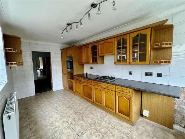 House for sale in Grimsby, Wellow