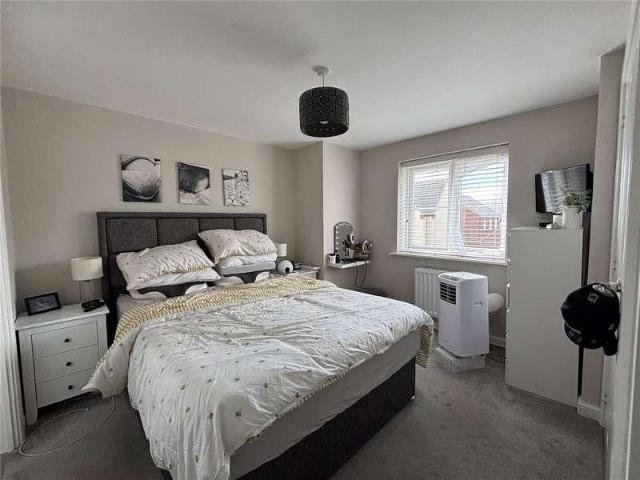 House for sale in Evershot, Oxfordshire