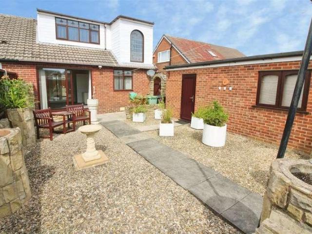 House for sale in Garforth, West Yorkshire