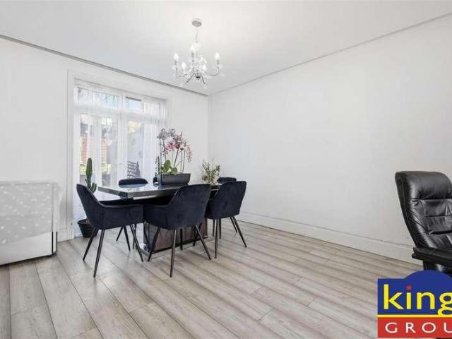 House for sale in Lower Edmonton, Edmonton
