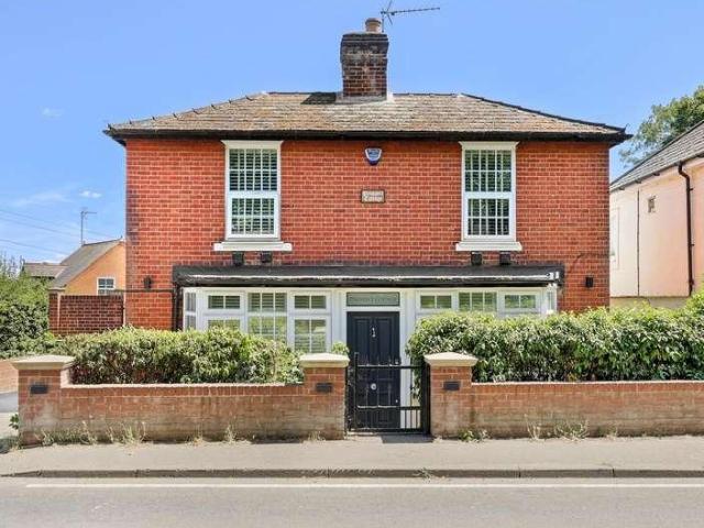 House for sale in Ivy Chimneys, Epping