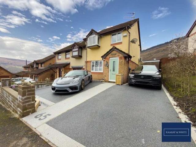 House for sale in Mountain Ash West, Wales