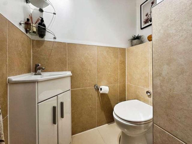 House for sale in College Town, Sandhurst