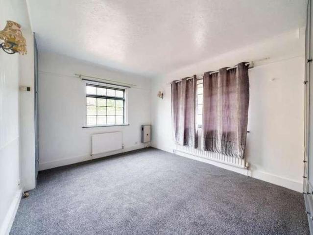 House for sale in Wraysbury