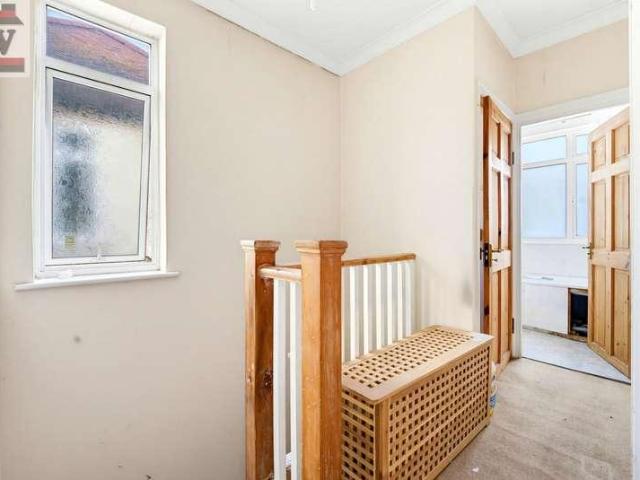 House for sale in Lampton, Greater London