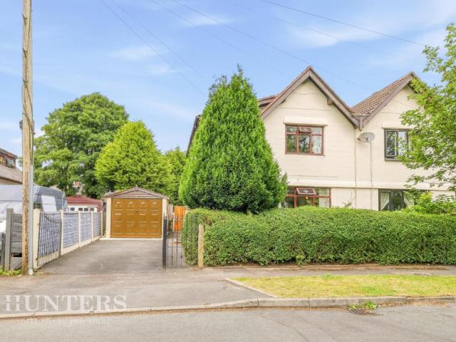 House for sale in Pendock, Greater Manchester