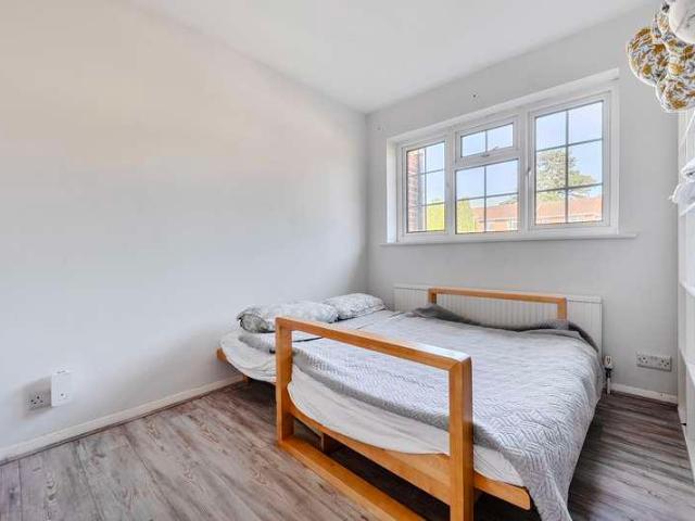 House for sale in Mount Hermon, Woking