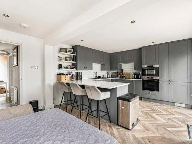 House for sale in Wrecclesham, Fole