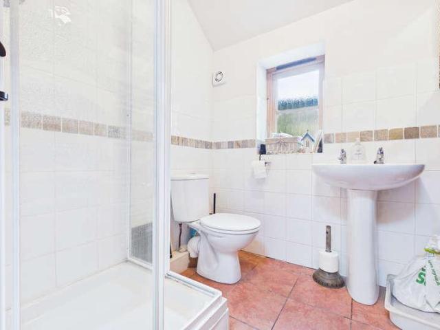 House for sale in Peels