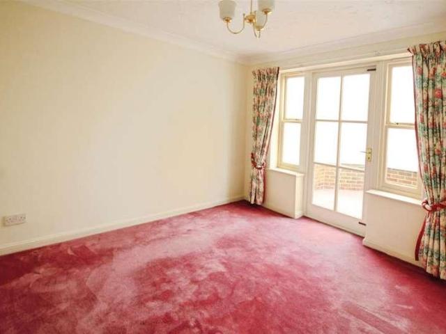 House for sale in Whitkirk, Austhorpe