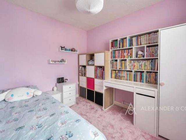 House for sale in Calvert, Buckinghamshire