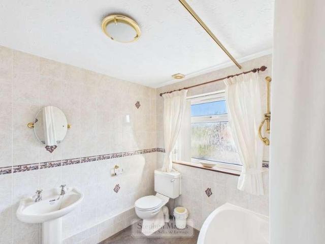 House for sale in Feckenham, City Of Bristol