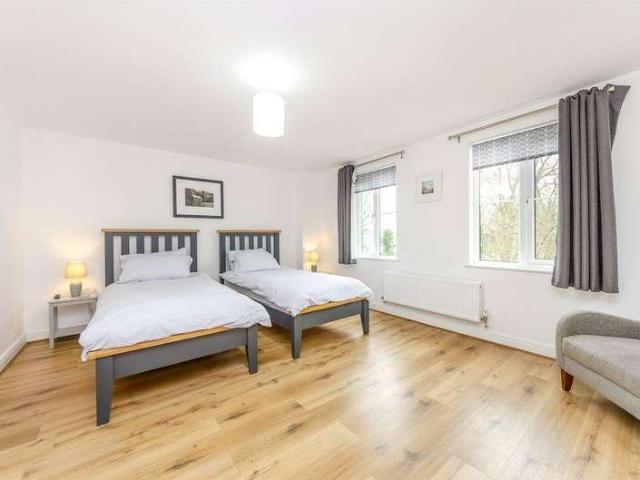 House for sale in Y Felinheli, Wales