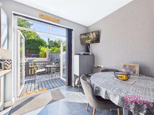 House for sale in Winshill, Beamhurst