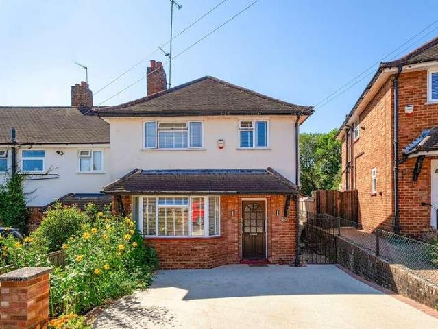 House for sale in Greater London