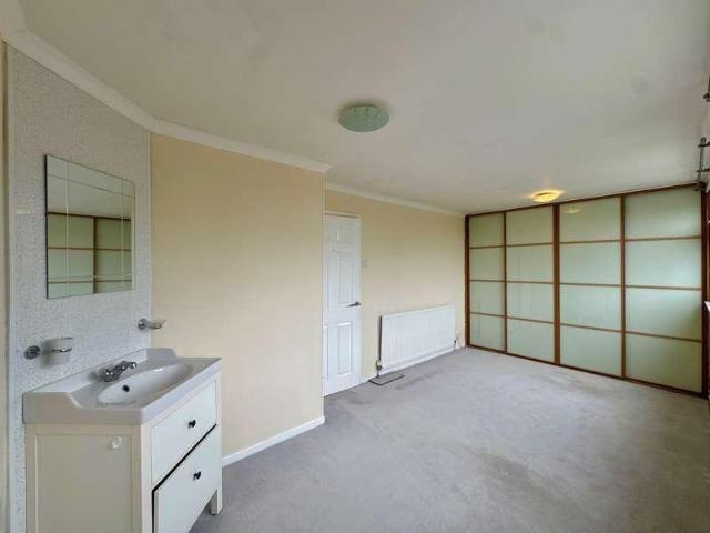 House for sale in Liverpool, Raven Meols