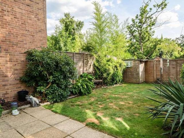 House for sale in Finchampstead