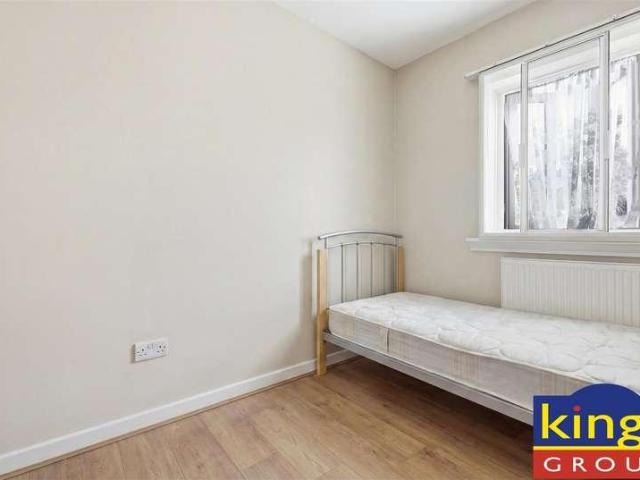 House for sale in Lower Edmonton, Edmonton
