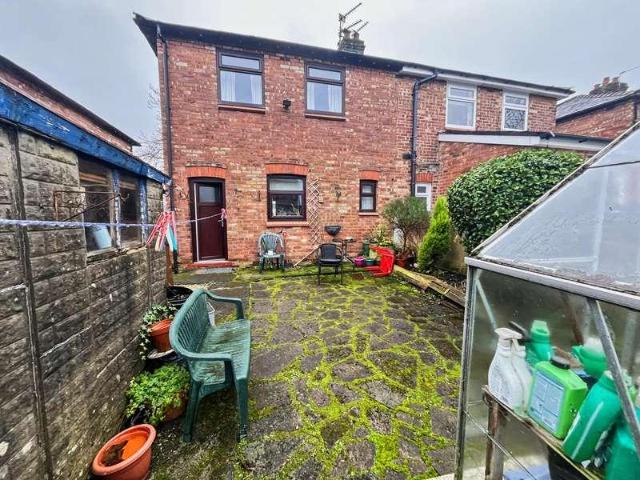 House for sale in Besses o' th' Barn, Bury