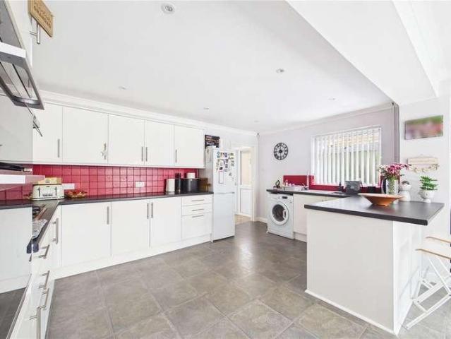 House for sale in Holybrook, West Berkshire