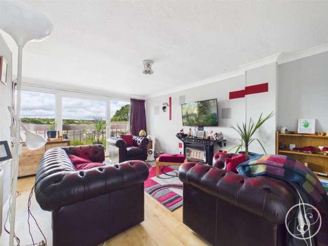 House for sale in Cookridge, West Yorkshire