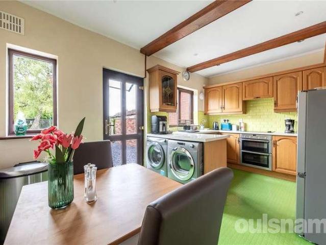House for sale in Bromsgrove, Worcestershire