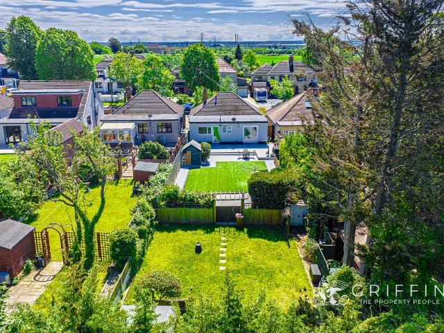 House for sale in Aveley, Essex