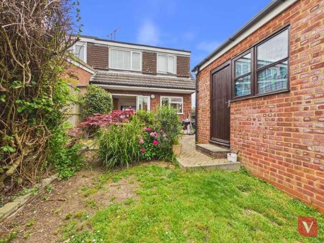 House for sale in Sundon Park, Luton