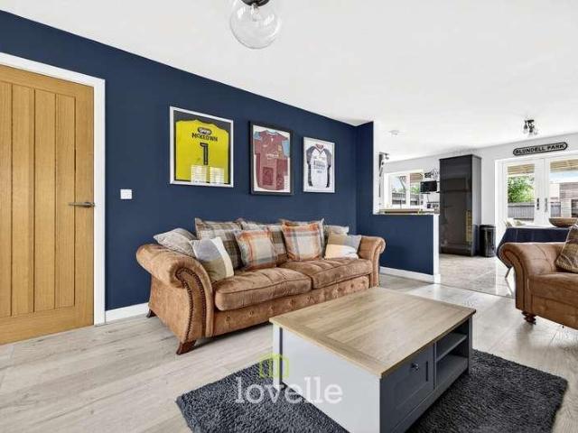 House for sale in Grimsby, North East Lincolnshire