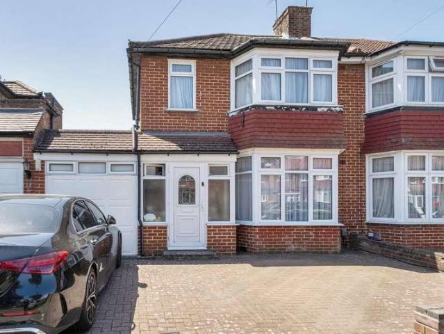 House for sale in Greater London