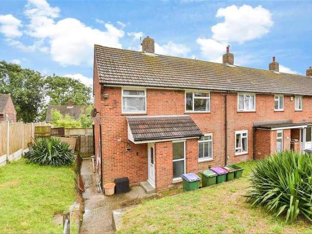 House for sale in Folkestone, Foord