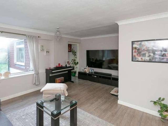 House for sale in Kingswood, North Watford