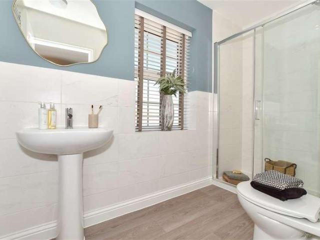 House for sale in Mill Hill, Ash