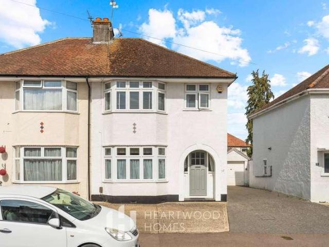 House for sale in Napsbury Park, Five Acres
