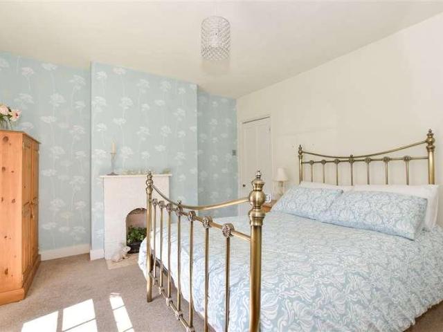 House for sale in Felpham, Clapham