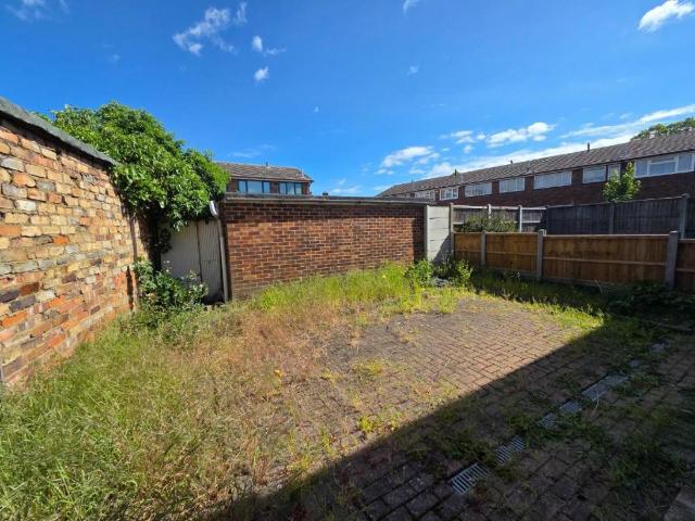 House for sale in Greater London